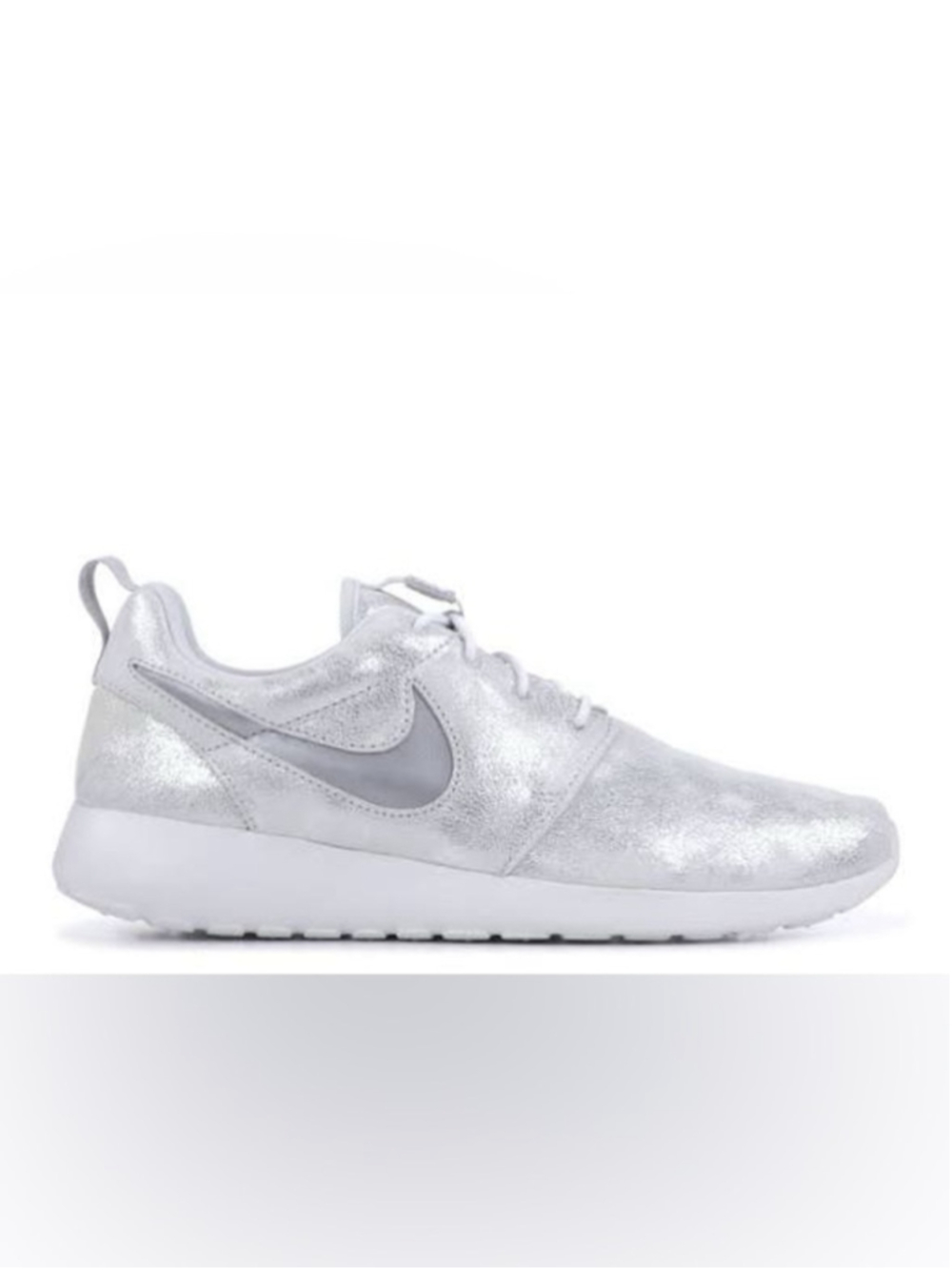 Nike Roshe One PRM Running Shoes Platinum 833928-009 Women's Size 9.5 Sneaker